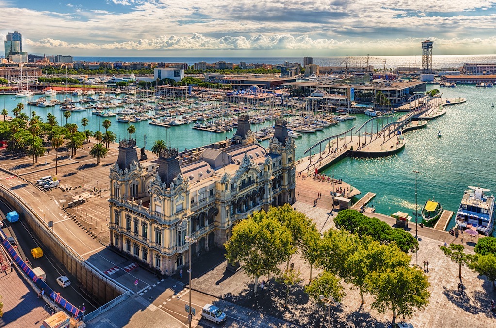 Decision Engineering Analysis Lab Member Steve Chan in Barcelona, Spain at The Sixth International Conference on Cyber-Technologies and Cyber-Systems (CYBER 2021)